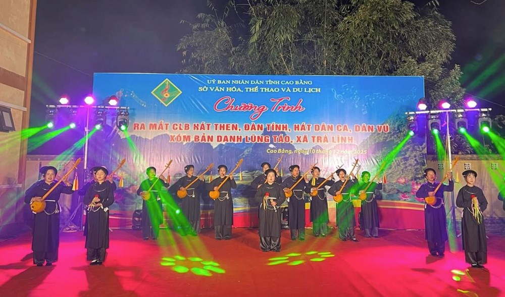 Ra mắt CLB hát Then, đàn Tính, hát dân ca, dân vũ xóm Bản Danh Lũng Táo, xã Trà Lĩnh - ảnh 3