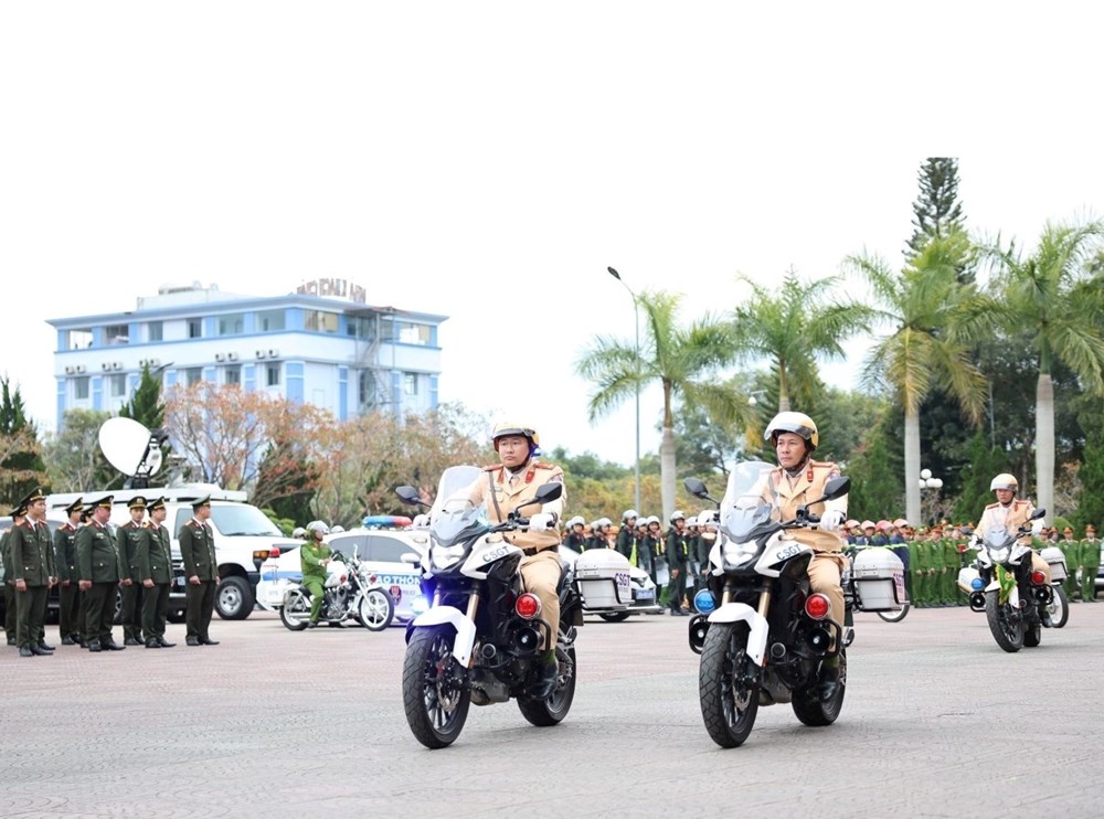 Lai Châu: Ra quân cao điểm tấn công, trấn áp tội phạm bảo đảm an ninh trật tự - ảnh 1