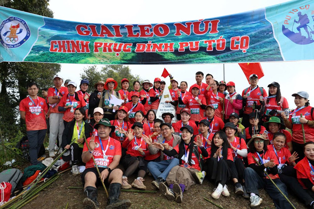 Hơn 1.250 VĐV chinh phục đỉnh núi Pu Tó Cọ, khám phá lòng chảo Mường Thanh - ảnh 4