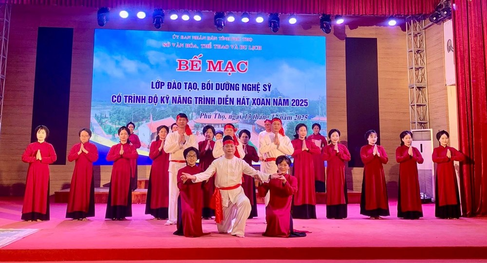 Phú Thọ: Bế mạc lớp bồi dưỡng kỹ năng thực hành, trình diễn hát Xoan - ảnh 3
