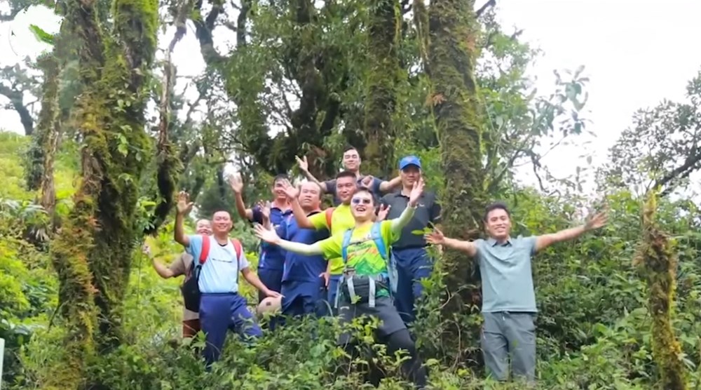 400 VĐV tham dự giải chạy marathon chinh phục con đường đá cổ Pa Vi - ảnh 3