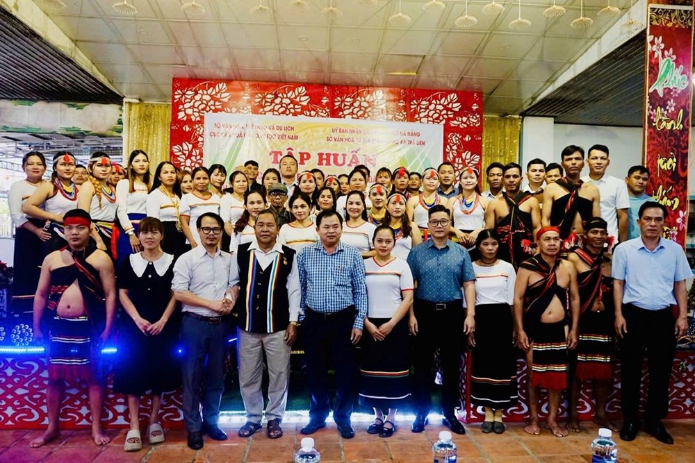 Xây dựng CLB Sinh hoạt văn hóa dân gian dân tộc Cor tại xã Trà Liên - ảnh 1