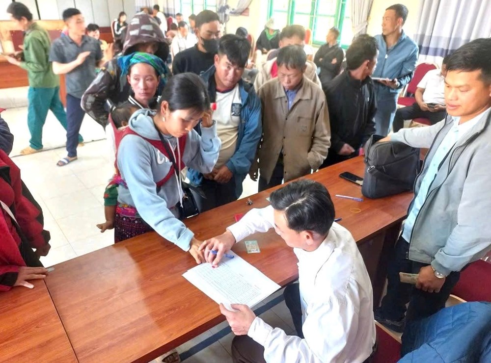 Xã vùng cao Nậm Kè trao quà Tết cho người có công và đối tượng yếu thế - ảnh 2