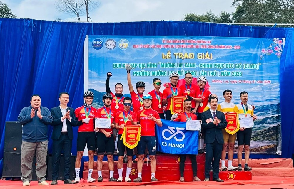 150 VĐV tham gia Giải đua xe đạp ”Mường Lay xanh – chinh phục đèo Gió” - ảnh 2