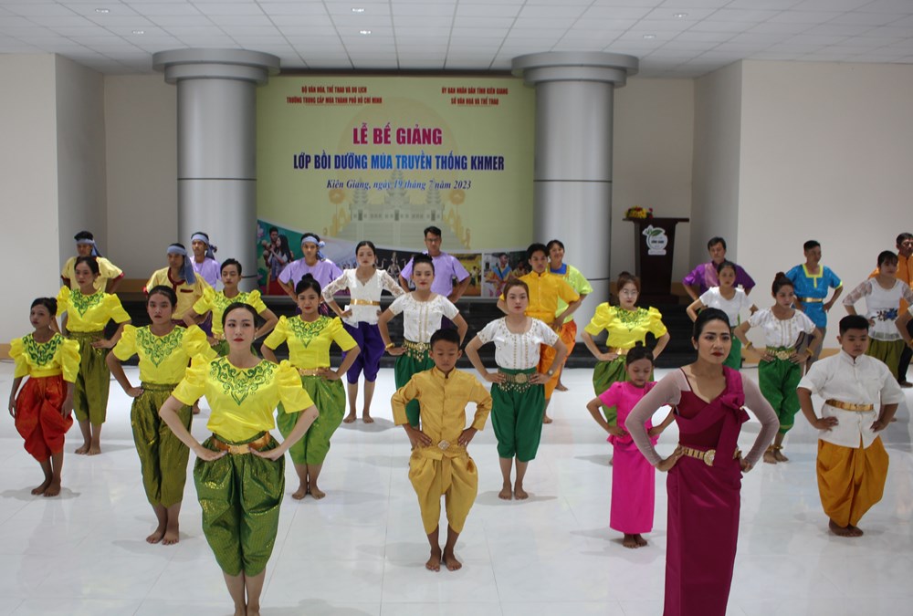 An Giang có 35 xã, phường, đặc khu thuộc vùng đồng bào dân tộc thiểu số và miền núi - ảnh 1