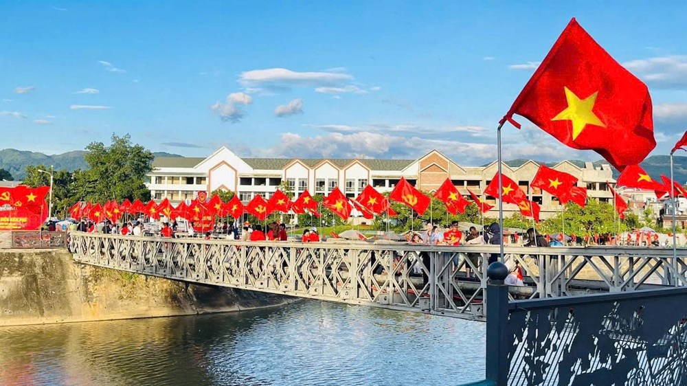 Điện Biên bắn pháo hoa tại 3 điểm đêm Giao thừa Tết Bính Ngọ - ảnh 1