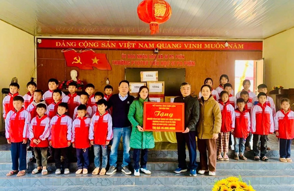 Lan tỏa văn hóa đọc đến các xã biên giới đặc biệt khó khăn - ảnh 1