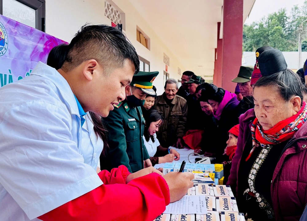 Để đồng bào xã biên giới Mường Lạn đón Tết đầm ấm, vui tươi - ảnh 3