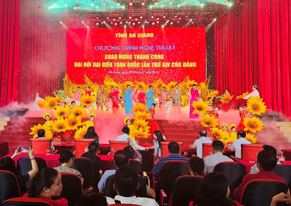An Giang tổ chức chương trình nghệ thuật chào mừng thành công Đại hội XIV của Đảng  - ảnh 1