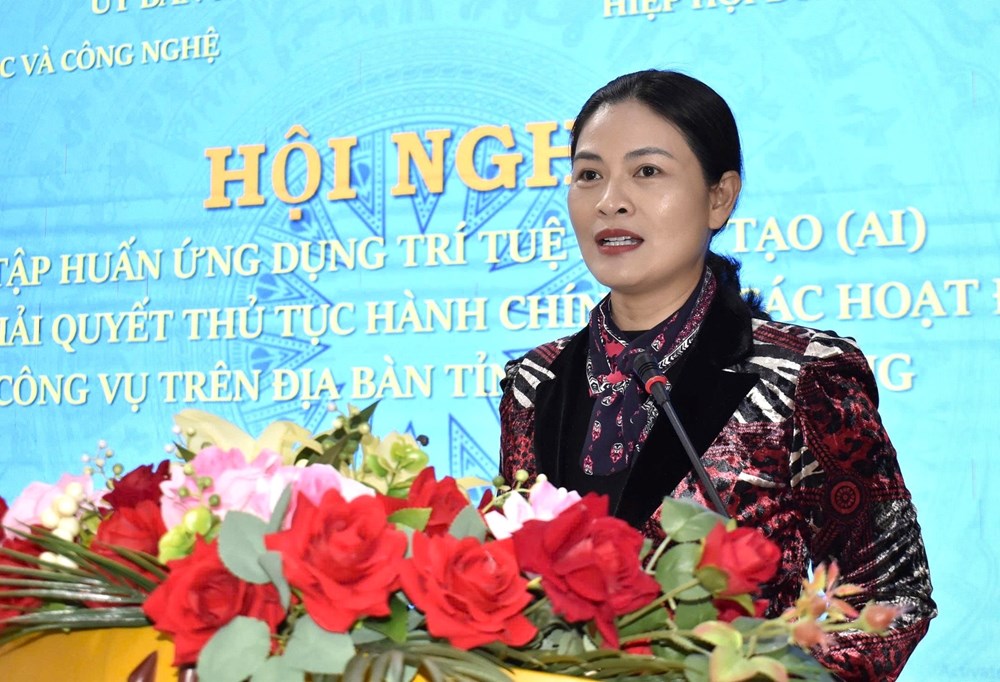 Tuyên Quang nâng cao năng lực ứng dụng AI thúc đẩy cải cách thủ tục hành chính  - ảnh 2