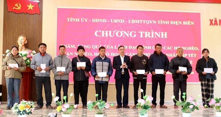 Chung tay chăm lo Tết cho người dân khó khăn tại xã biên giới Nậm Kè - ảnh 1