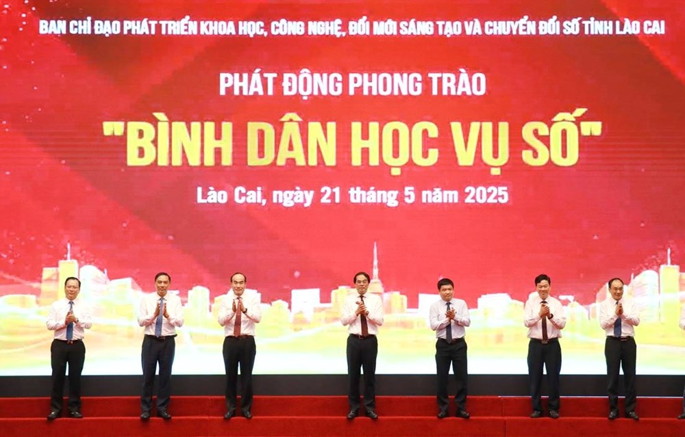 Lào Cai lan tỏa phong trào “Bình dân học vụ số” sâu rộng, thực chất - ảnh 1