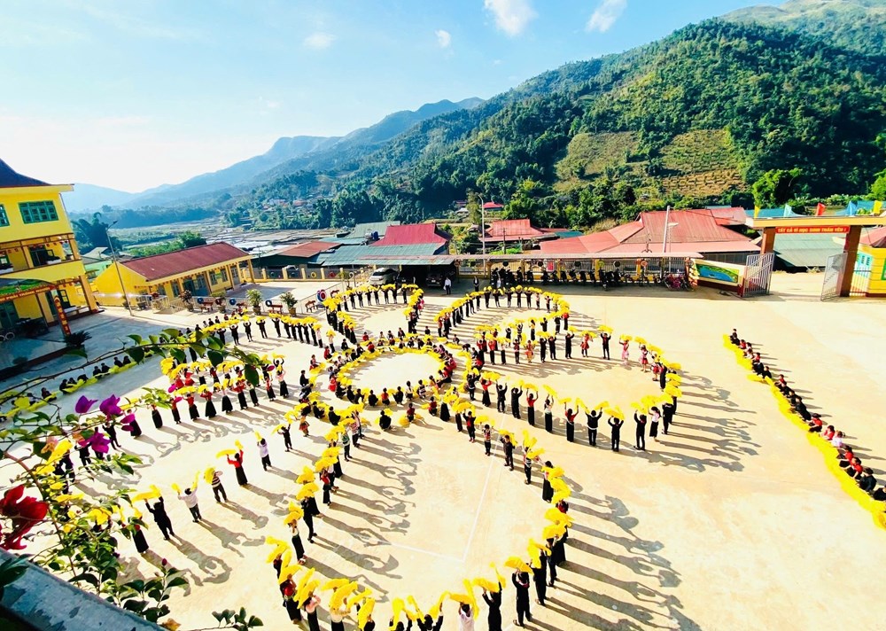 Mùa Xuân đầu tiên sau sáp nhập trên quê hương Chiềng Sinh - ảnh 4