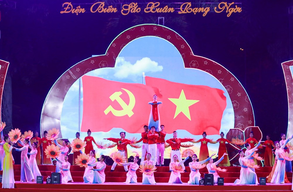 “Điện Biên – Sắc Xuân rạng ngời” đón chào năm mới Bính Ngọ - ảnh 1