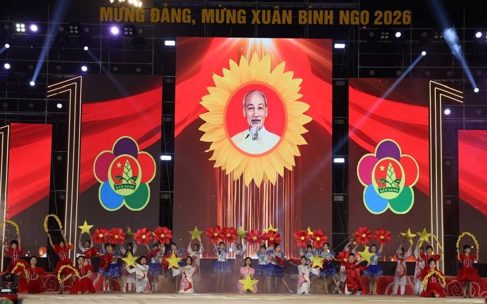 “Xuân rạng ngời - Lào Cai bừng sáng” chào đón giao thừa Bính Ngọ - ảnh 3