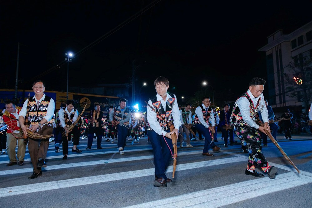 Rạng rỡ sắc màu văn hóa các dân tộc Tuần Giáo - ảnh 8