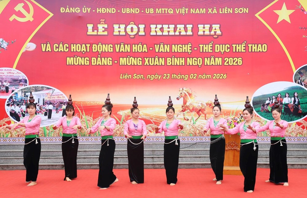 Vui hội xuống đồng với đồng bào dân tộc Mường thôn Ả Hạ - ảnh 2