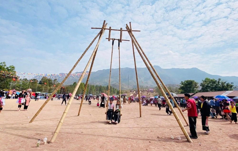 Phìn Hồ - điểm hẹn mùa Xuân nơi biên giới Si Pa Phìn - ảnh 3