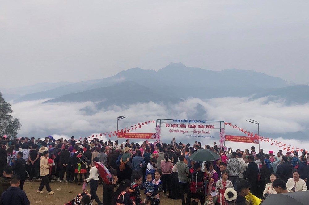 Vui Xuân cùng đồng bào các dân tộc trên cao nguyên đá Tủa Chùa - ảnh 4