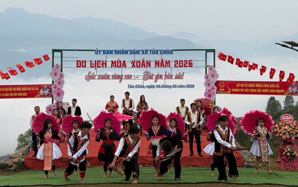 Vui Xuân cùng đồng bào các dân tộc trên cao nguyên đá Tủa Chùa - ảnh 2