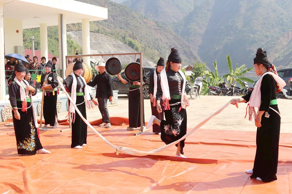 Vui hội “Pang A” - nét văn hóa tín ngưỡng độc đáo của người La Ha - ảnh 4