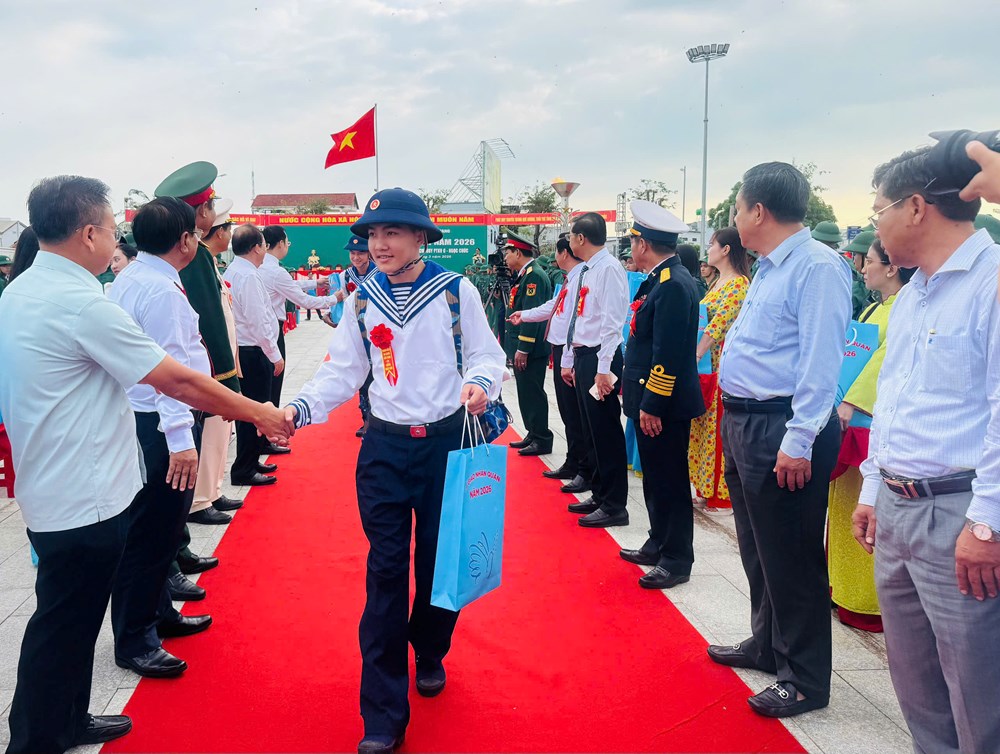 An Giang tưng bừng ngày hội tòng quân  - ảnh 1