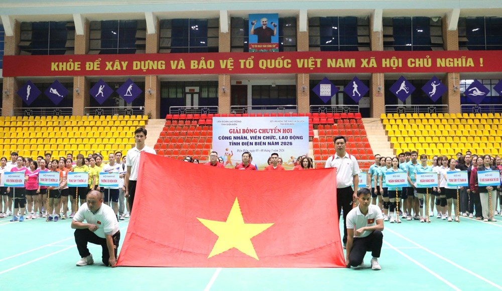 Khai mạc Giải bóng chuyền hơi công nhân, viên chức, lao động tỉnh Điện Biên - ảnh 1