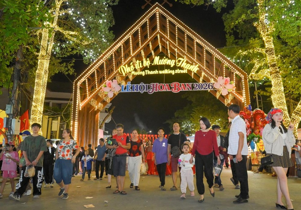Phố đi bộ Mường Thanh - điểm đến hấp dẫn của du lịch Điện Biên - ảnh 2
