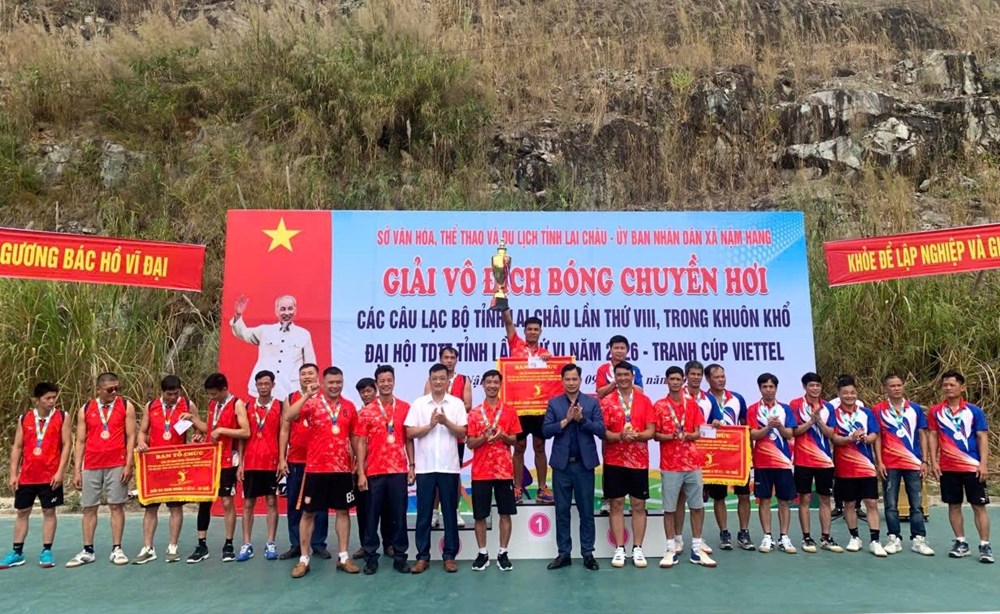 Bế mạc Giải vô địch bóng chuyền hơi các CLB Lai Châu tranh cúp Viettel - ảnh 1