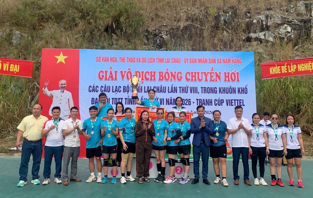 Bế mạc Giải vô địch bóng chuyền hơi các CLB Lai Châu tranh cúp Viettel - ảnh 2