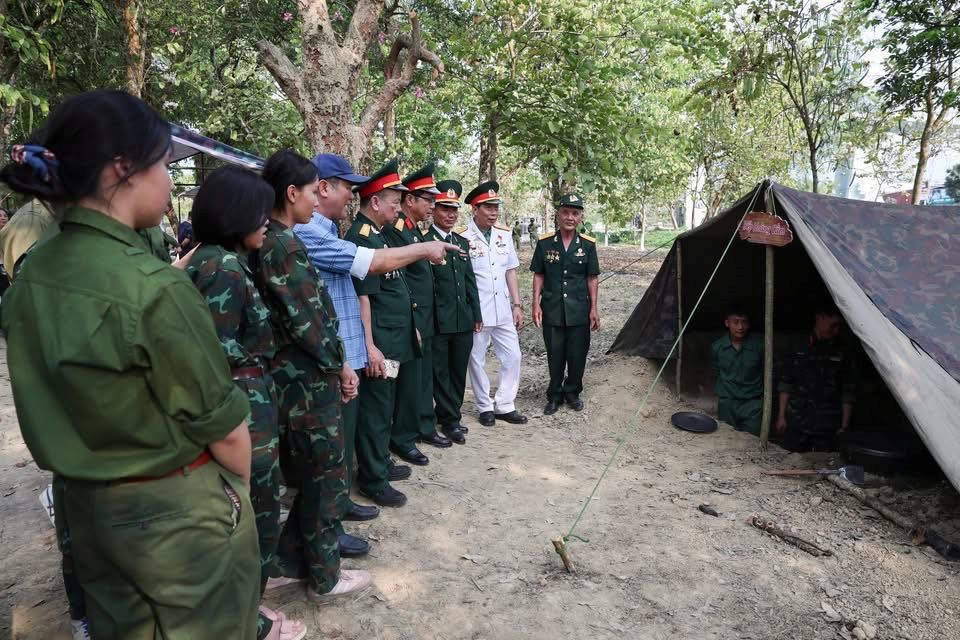 “Bếp Hoàng Cầm và Bữa cơm chiến sĩ” - khơi dậy ký ức hào hùng Chiến thắng Điện Biên Phủ - ảnh 2