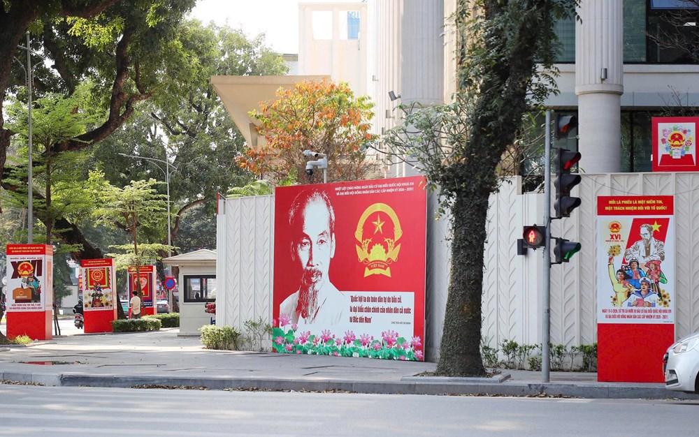 Hà Nội trang hoàng rực rỡ, sẵn sàng cho Ngày hội non sông - ảnh 13