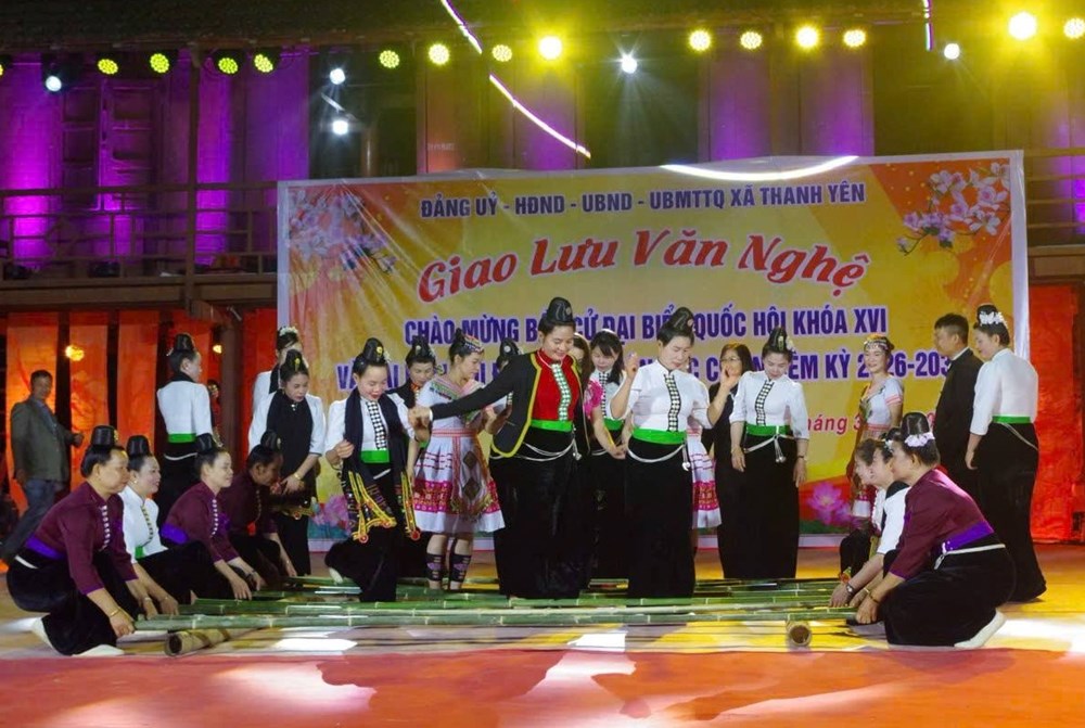 Đồng bào các dân tộc xã vùng cao Thanh Yên hướng về ngày hội non sông - ảnh 1