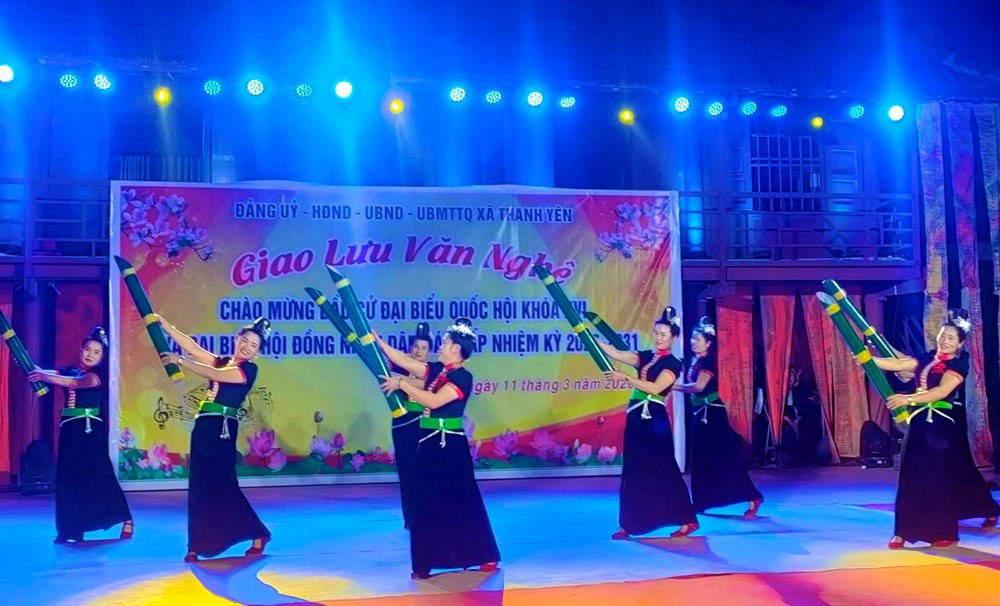 Đồng bào các dân tộc xã vùng cao Thanh Yên hướng về ngày hội non sông - ảnh 2