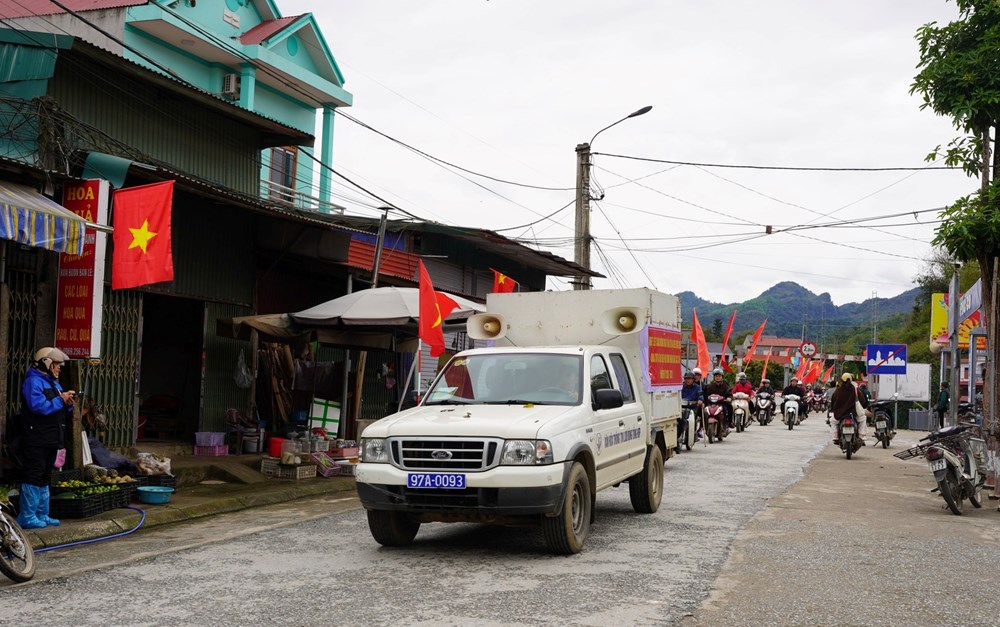 Đồng bào vùng cao Chợ Rã sẵn sàng cho ngày bầu cử - ảnh 3