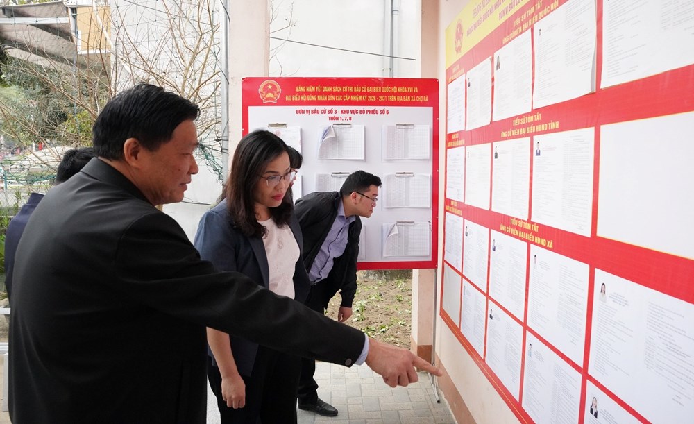 Đồng bào vùng cao Chợ Rã sẵn sàng cho ngày bầu cử - ảnh 1