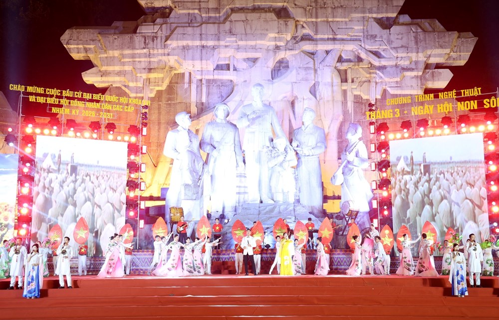 Hào hùng chương trình nghệ thuật đặc biệt “Tháng 3 - Ngày hội non sông” - ảnh 3