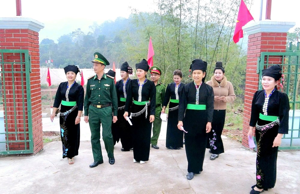 100% cử tri các dân tộc xã biên giới Nậm Kè hoàn thành bỏ phiếu - ảnh 3