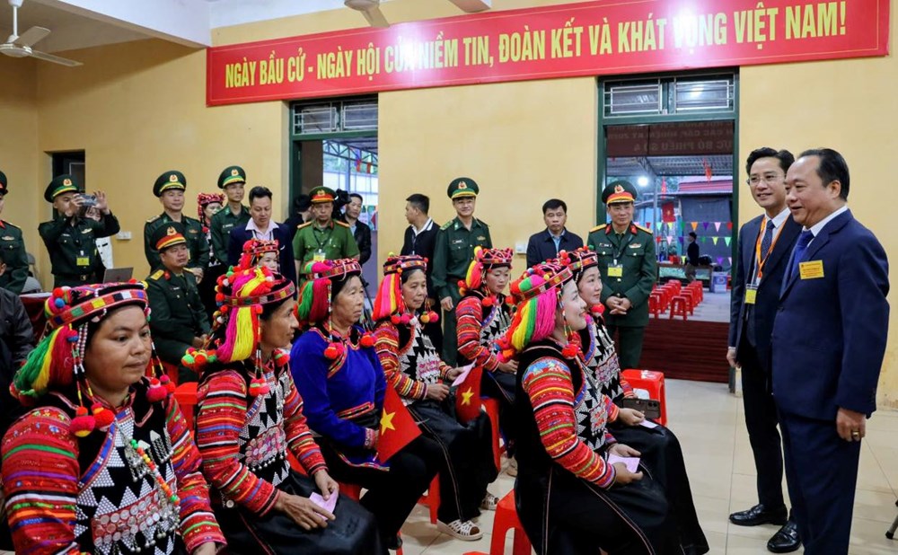 Tưng bừng “Ngày hội non sông” ở Sín Thầu nơi địa đầu Tổ quốc - ảnh 2