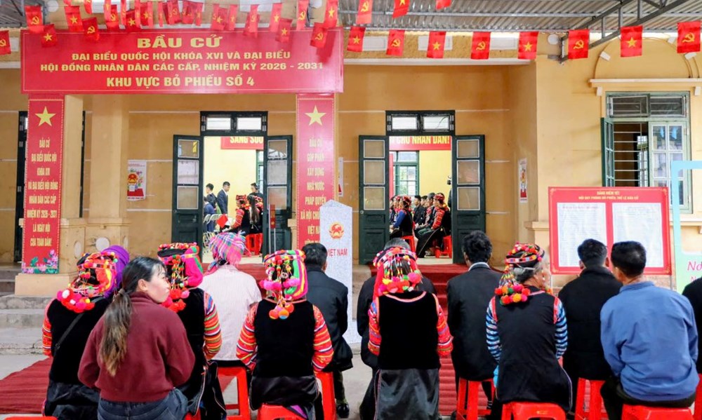 Tưng bừng “Ngày hội non sông” ở Sín Thầu nơi địa đầu Tổ quốc - ảnh 3