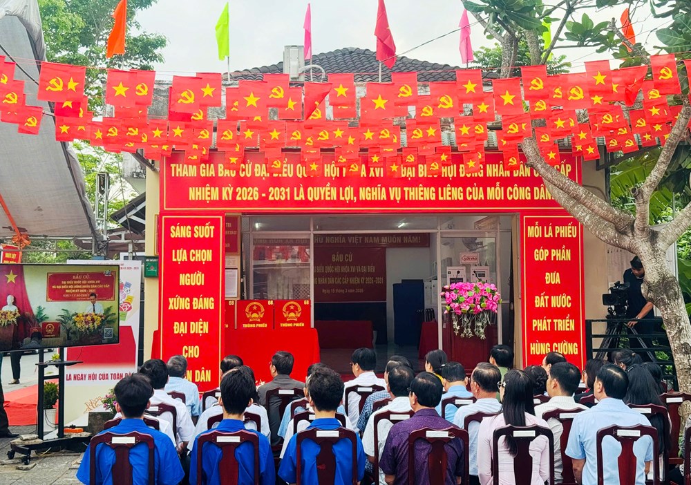 Hơn 3,3 triệu cử tri An Giang rộn ràng đi bầu cử  - ảnh 1