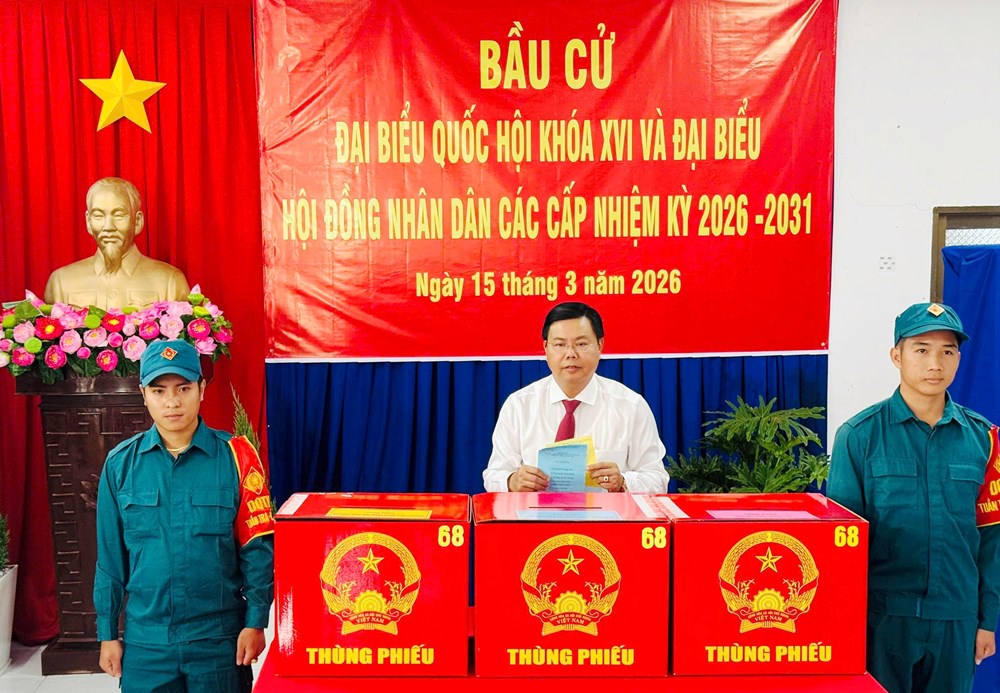 Hơn 3,3 triệu cử tri An Giang rộn ràng đi bầu cử  - ảnh 3