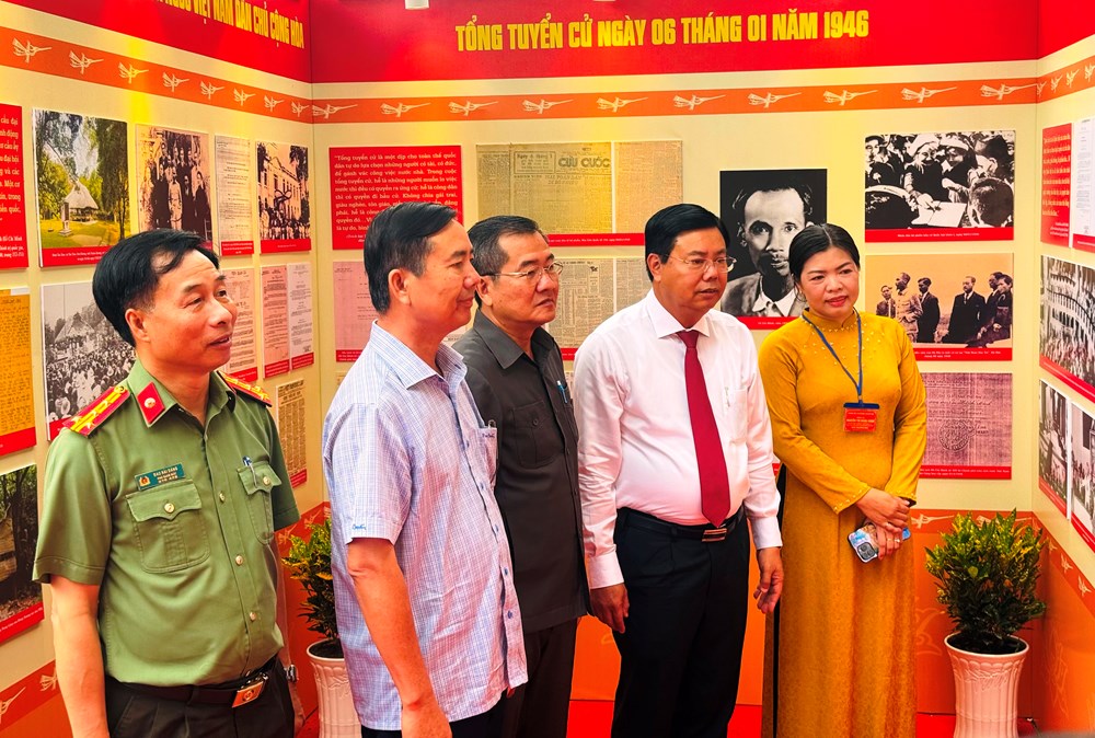 Hơn 3,3 triệu cử tri An Giang rộn ràng đi bầu cử  - ảnh 4