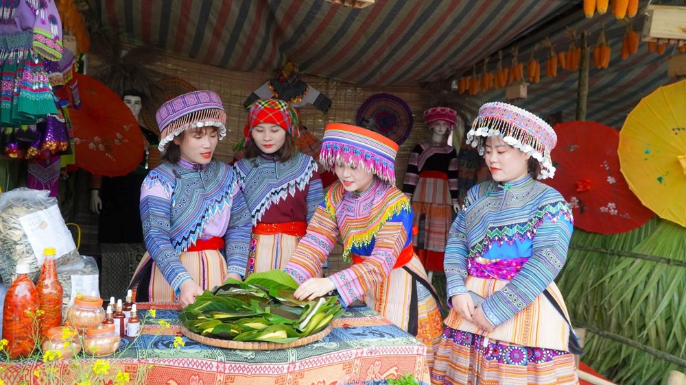 Về Nà Hẩu trải nghiệm Tết rừng với đồng bào dân tộc Mông  - ảnh 6