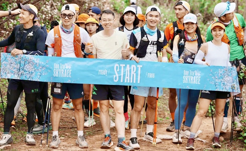 Về miền cổ tích Ngọc Chiến vui hội hoa sơn tra cùng đồng bào các dân tộc  - ảnh 4