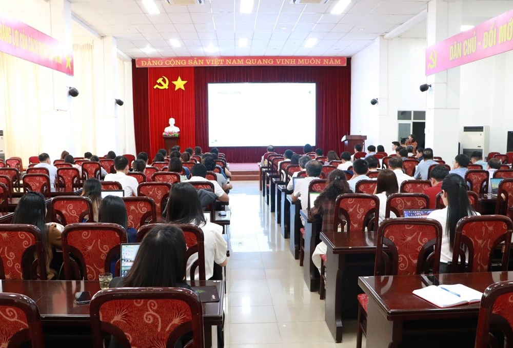 Tập huấn chuyển đổi số toàn diện, lấy người dân và doanh nghiệp làm trung tâm - ảnh 1