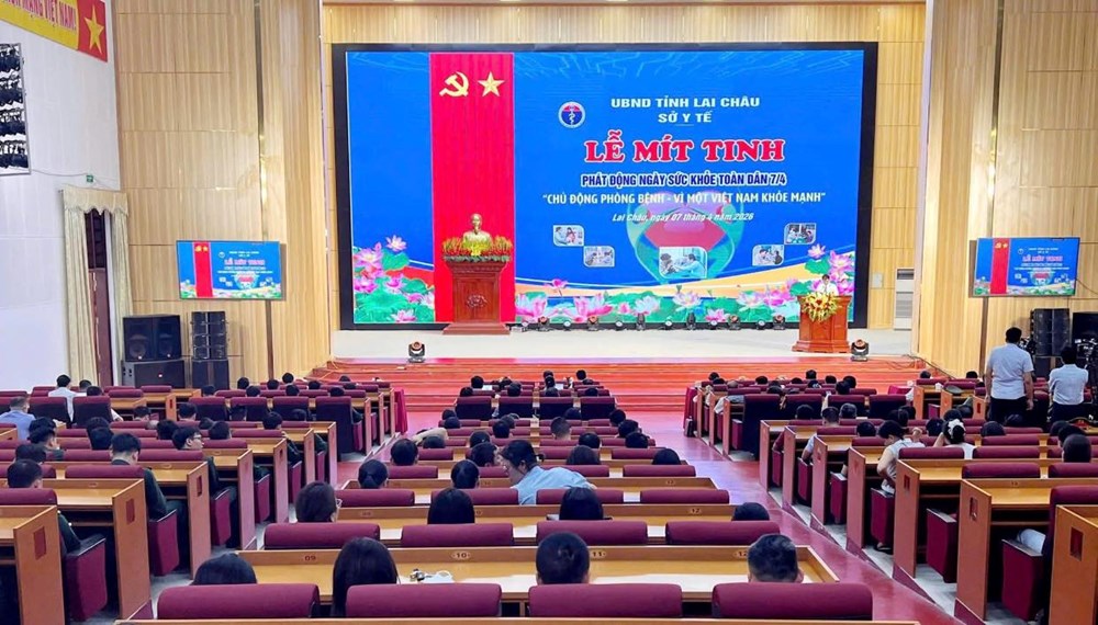 Lai Châu mít tinh hưởng ứng Ngày Sức khỏe toàn dân năm 2026 - ảnh 2