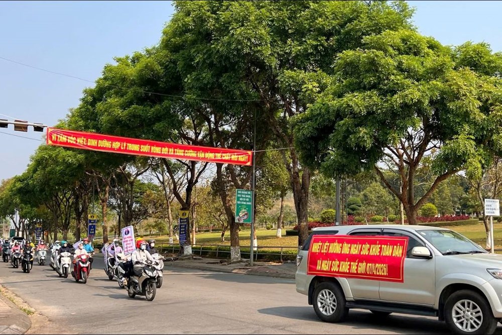 Lai Châu mít tinh hưởng ứng Ngày Sức khỏe toàn dân năm 2026 - ảnh 3