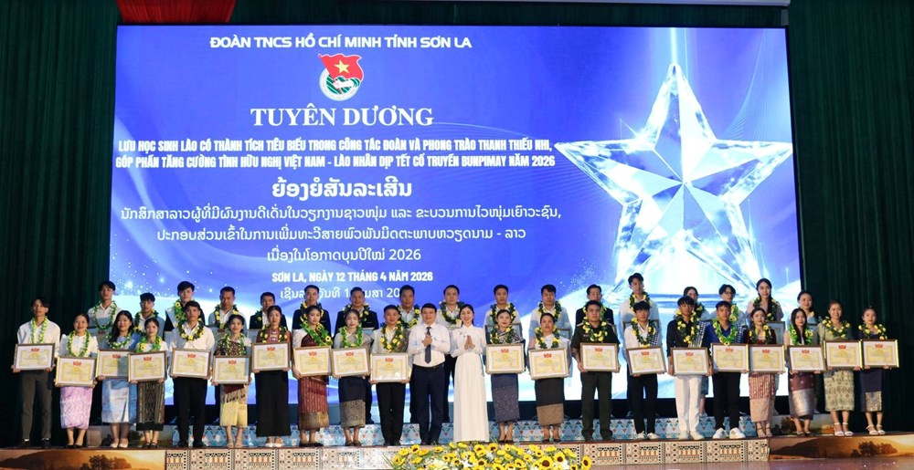 Gặp mặt gần 1.000 lưu học sinh Lào nhân dịp Tết cổ truyền Bunpimay - ảnh 3