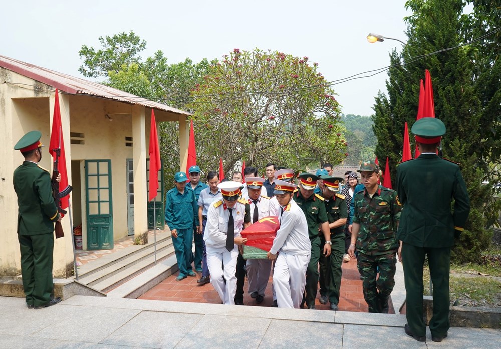 Hài cốt liệt sĩ Lục Đình Vinh trở về quê hương sau 79 năm - ảnh 1